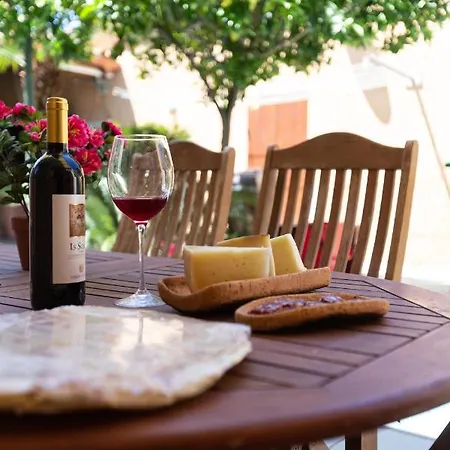 Confortevole Provenzale Апартаменты *