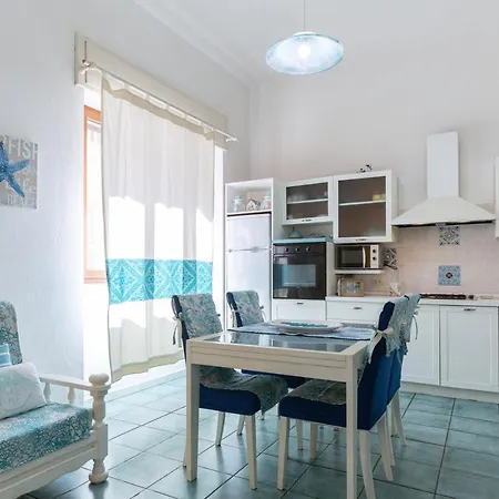 Confortevole Provenzale Apartment Sant'Antioco