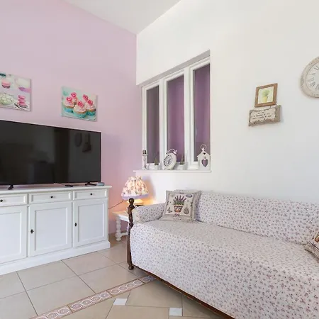 Апартаменты Confortevole Provenzale