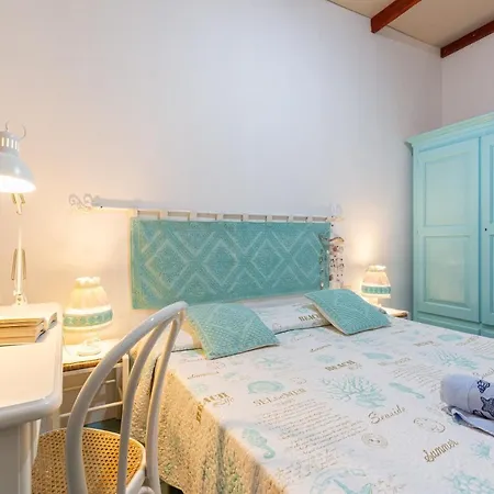 Confortevole Provenzale Apartment Sant'Antioco